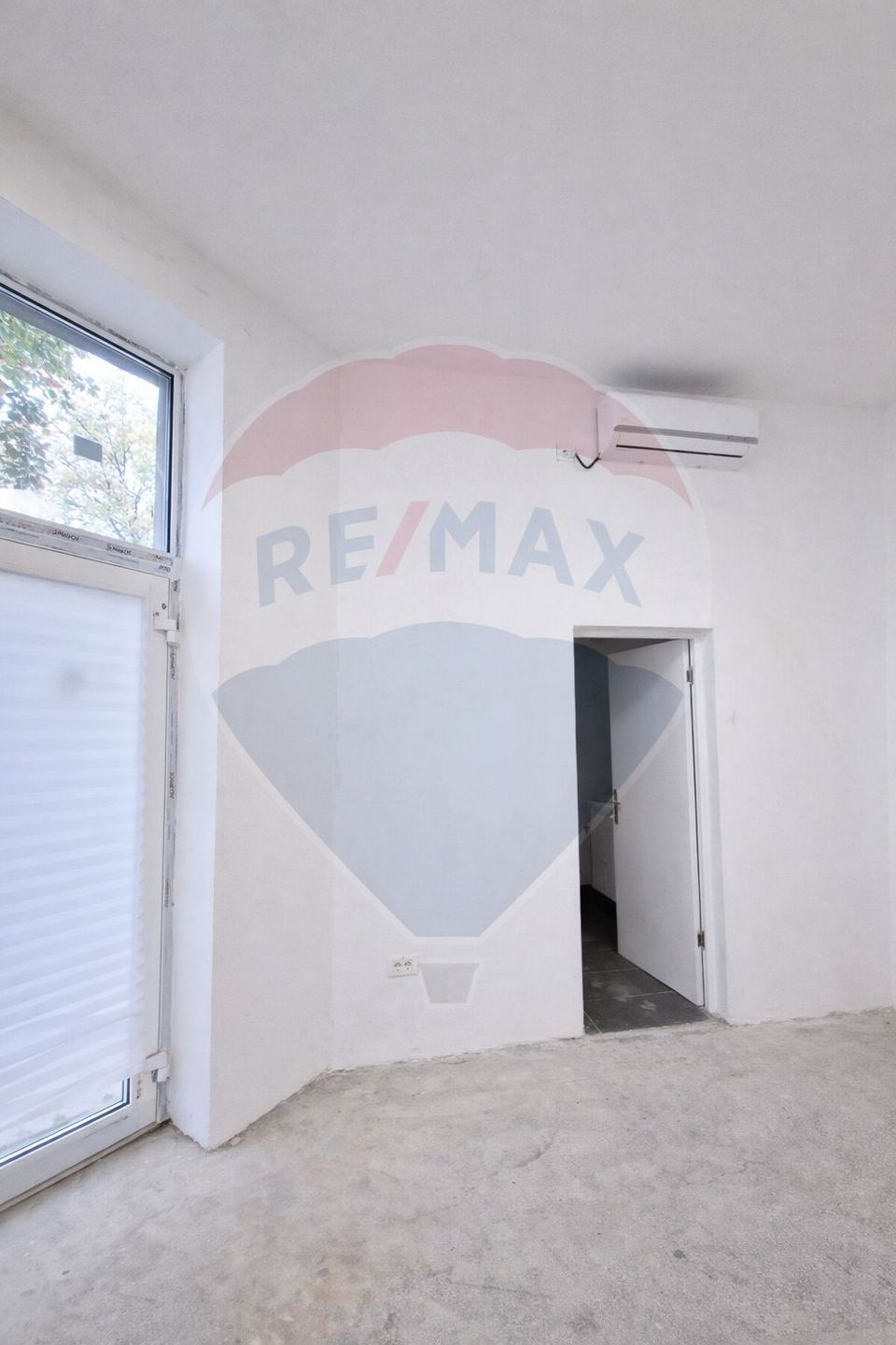 Spațiu comercial Metrou Eroii Revolutiei