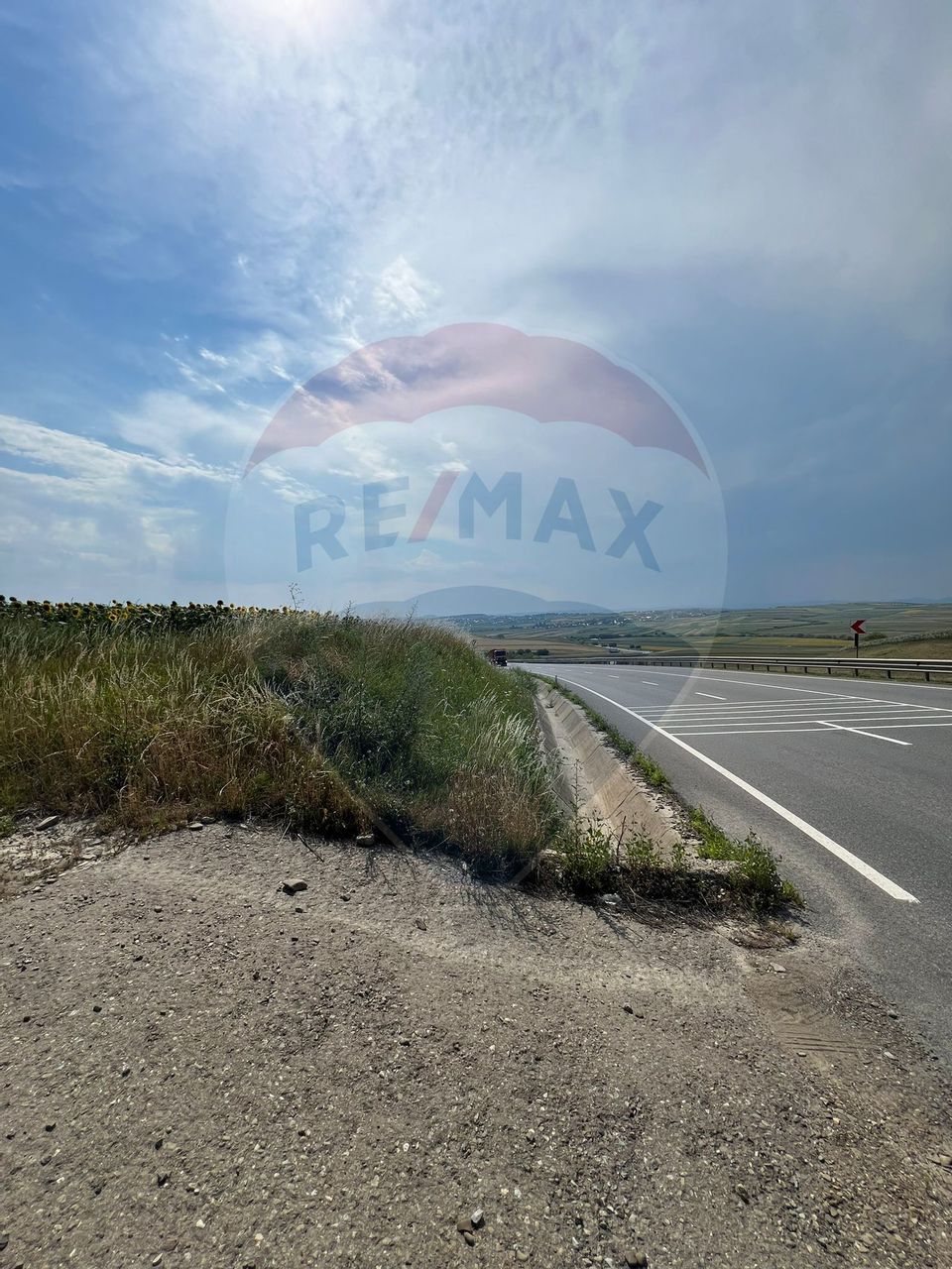 Land 3,500sqm Ilisesti / Strada Principala