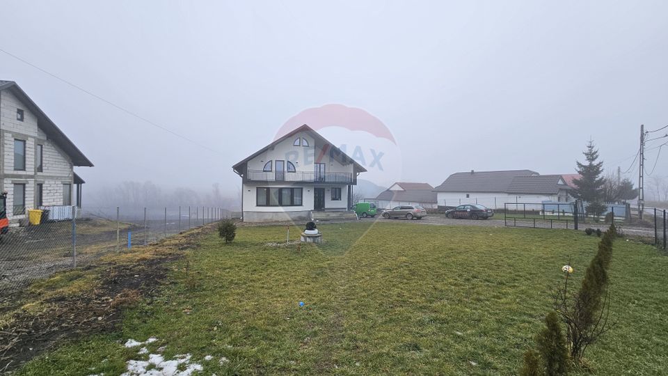 Casă / Vilă de lux, Moara Nica, Suceava