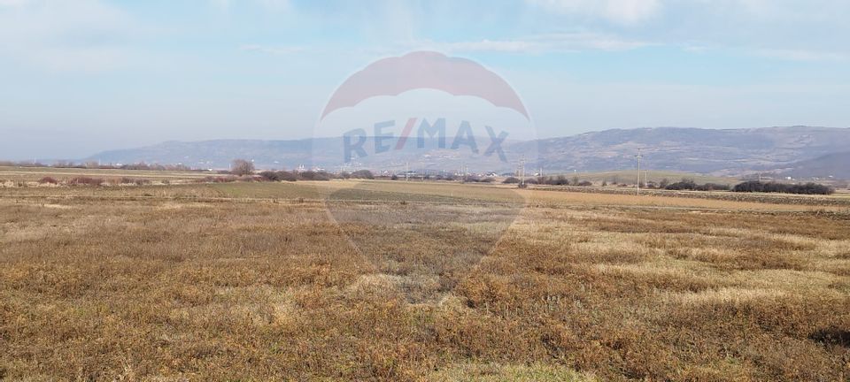 Land 8,600sqm Sarmasag / Soseaua E81