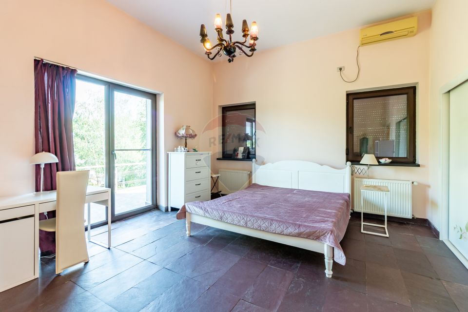 Villa for sale Laguna Albastra Corbeanca 5 rooms I 1000 sqm courtyard
