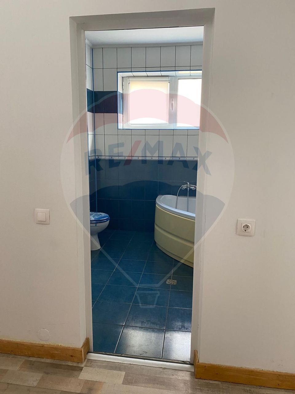 Ground floor + 1st floor for rent in villa – 220 sqm – Vitan Mall area