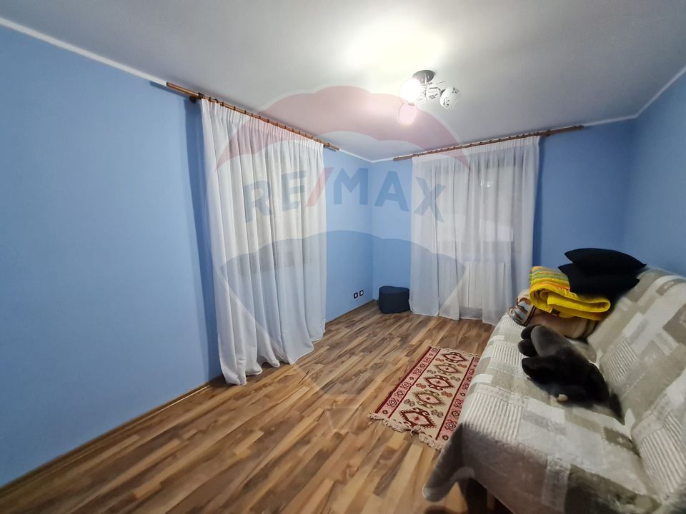 6 room House / Villa for sale