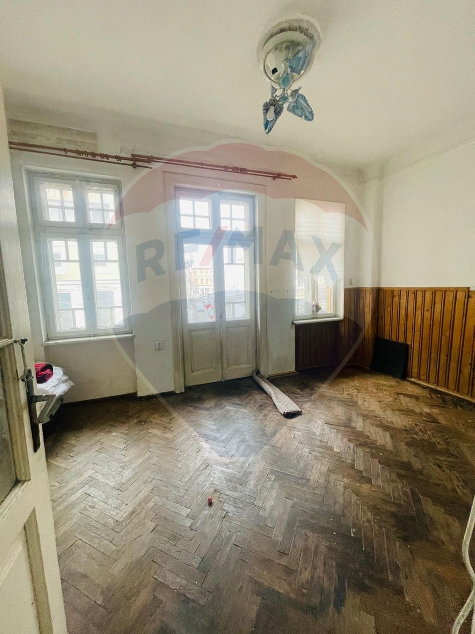 10 room House / Villa for sale, P-ta Unirii area