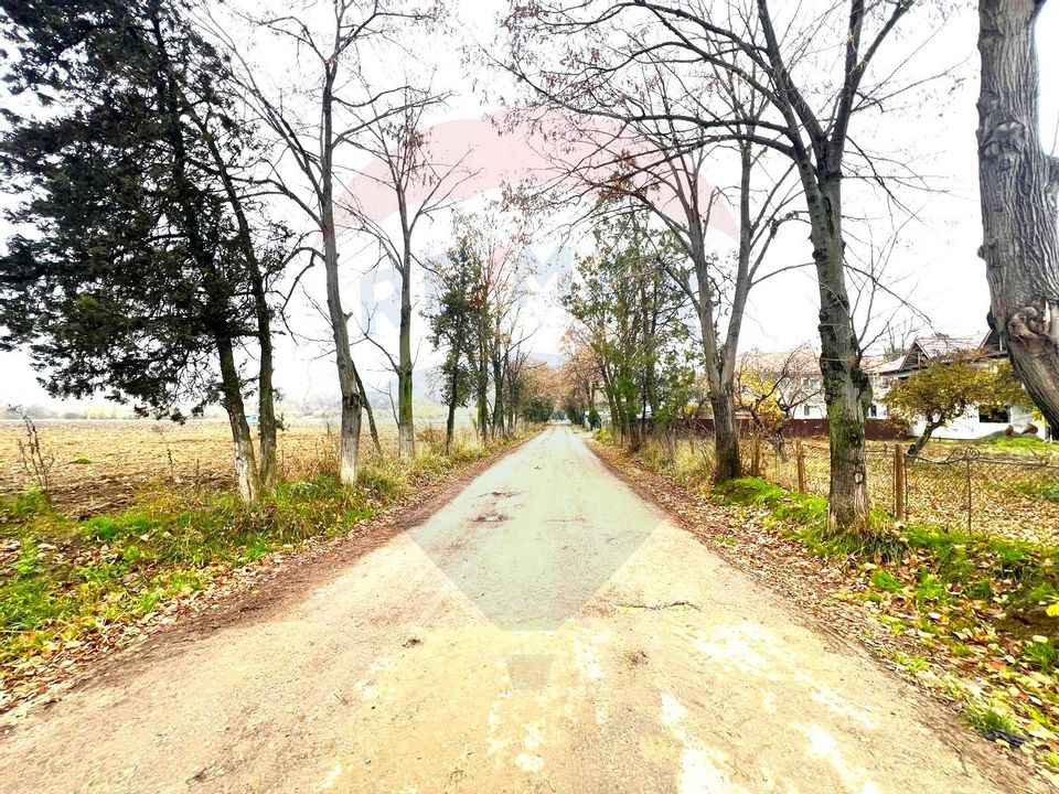 Apartament cu 3 camere de vânzare în comuna Răcăciuni