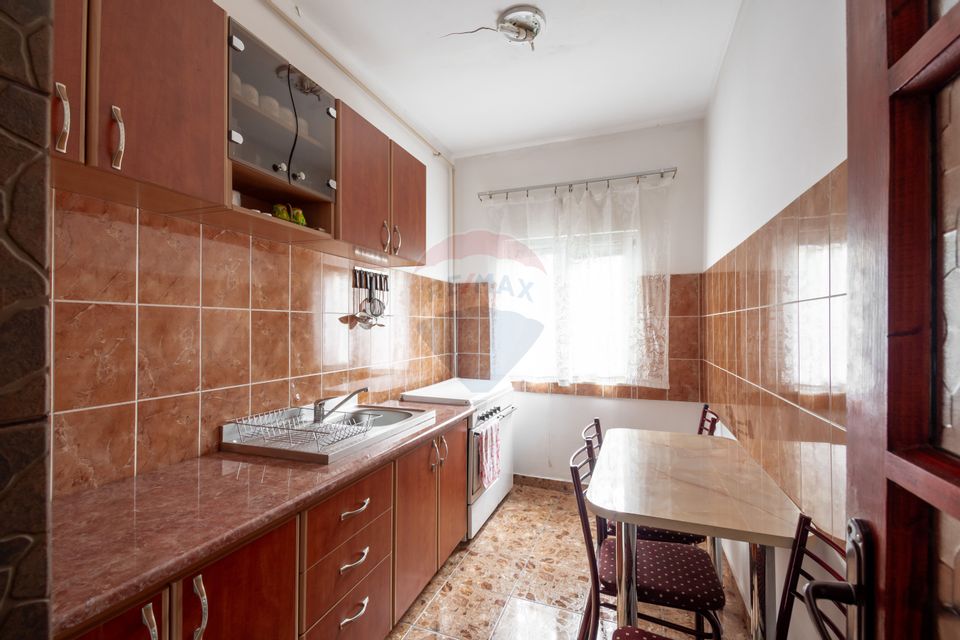 Apartament cu 3 camere de vânzare în Chitila