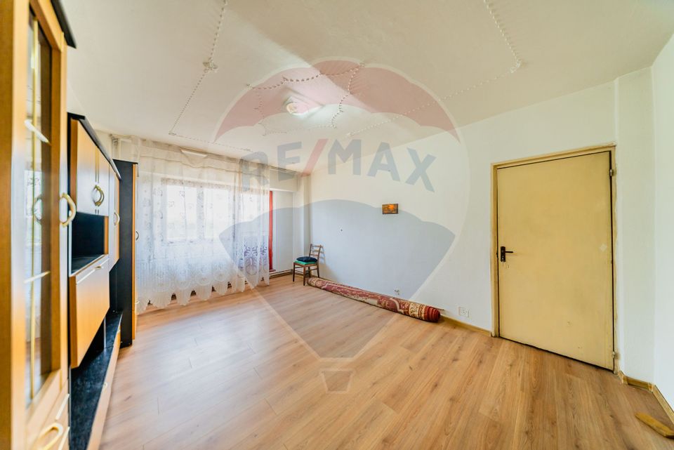 Apartament cu 2 camere de vânzare în zona UTA