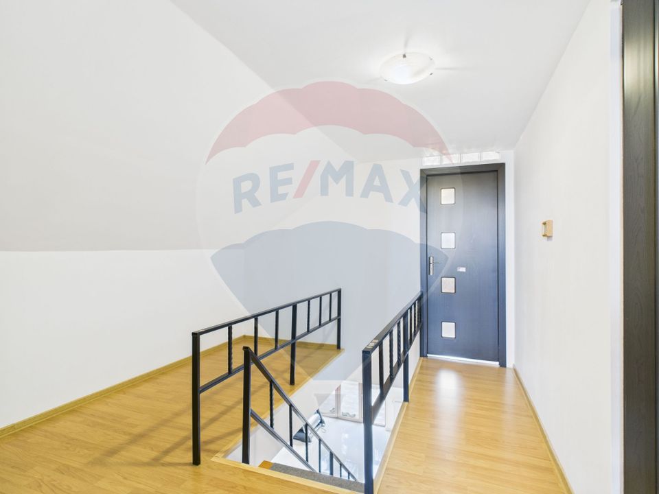 5 room House / Villa for sale