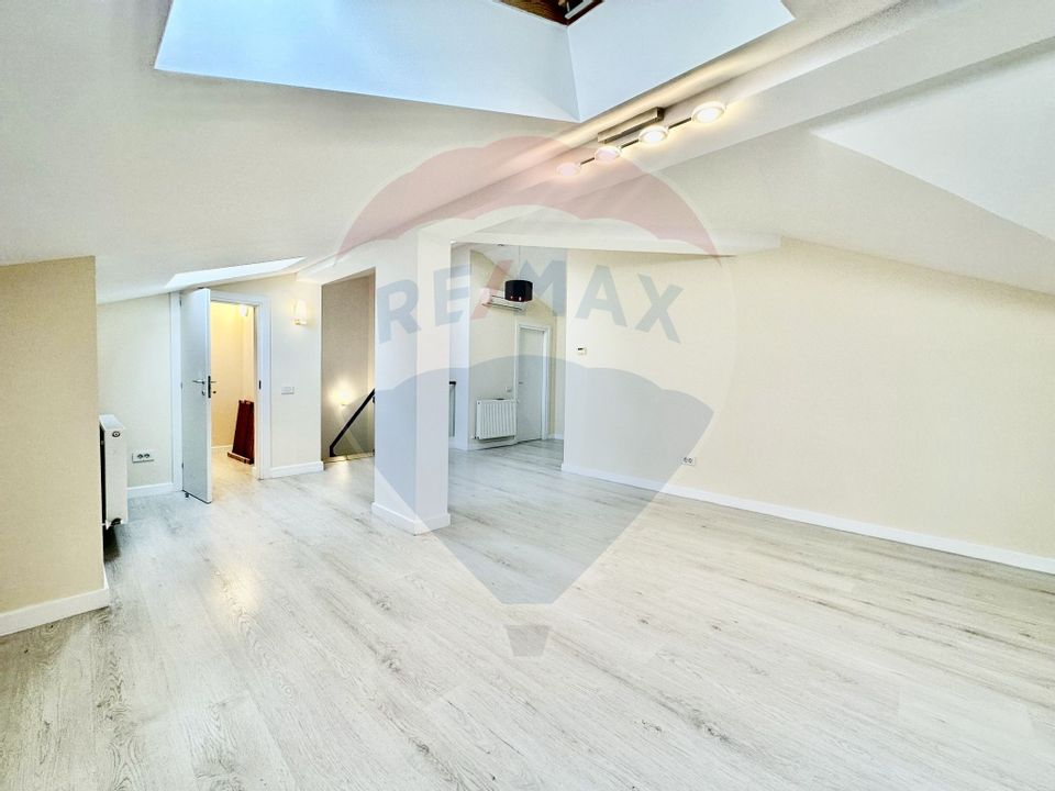 Vilă de Lux de Vânzare în Complexul Rezidențial Oxford Gardens