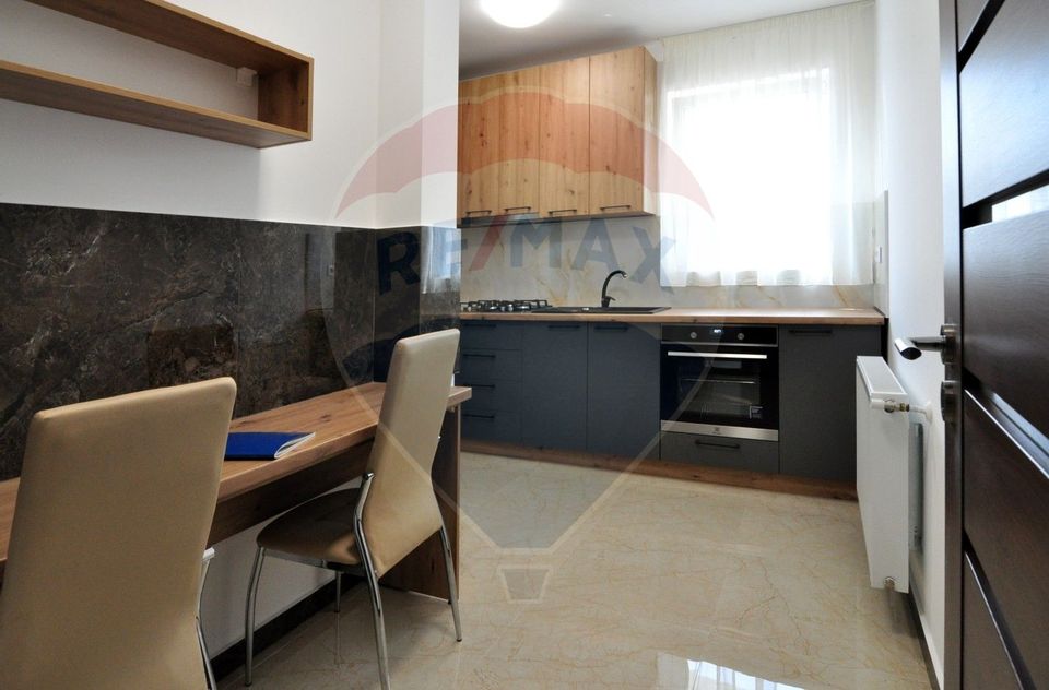 Apartament cu garaj | două camere | prima închiriere | zona Platinia