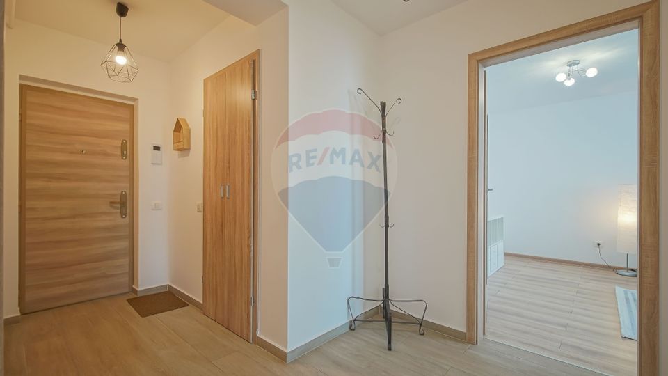 2 room Apartment for rent, Tractorul area