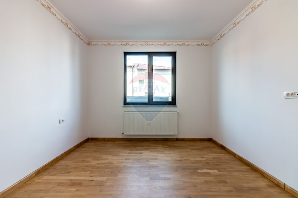 Duplex house for sale Chitila 5 rooms / land 348 sqm