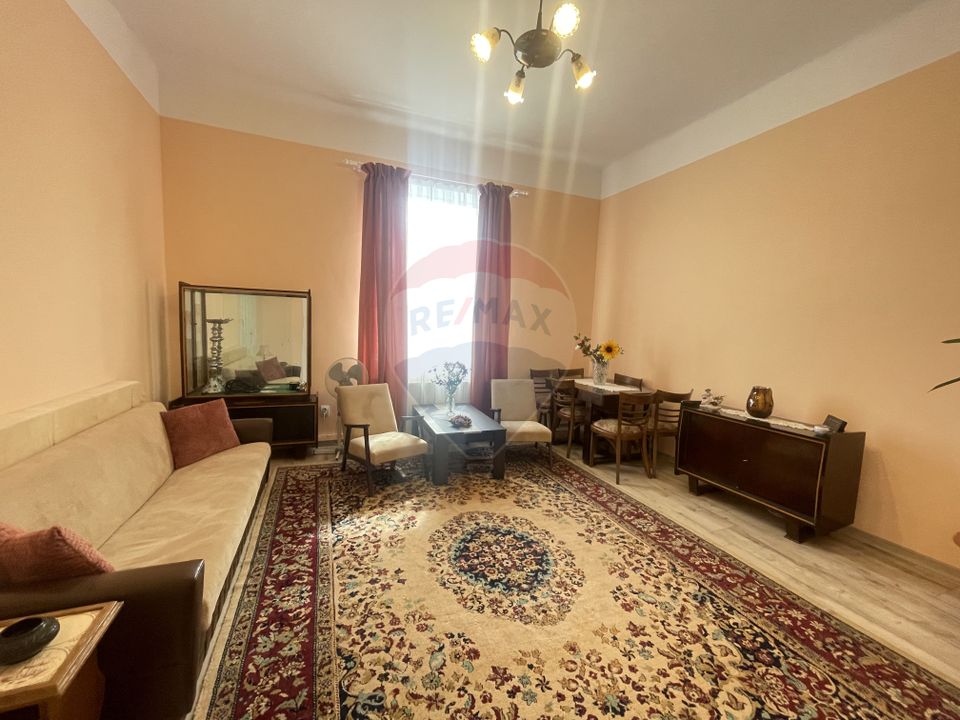 Apartament 3 camere de inchiriat in zona Garii