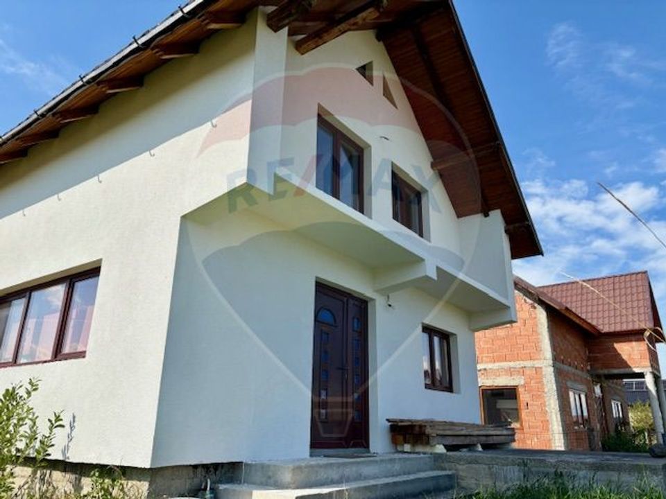 5 room House / Villa for sale