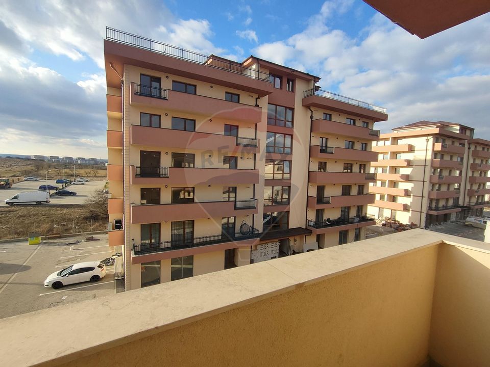 Apartament cu 3 camere de vanzare