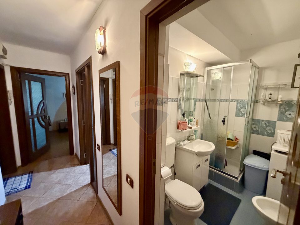 Apartament cu doua camere etaj 1
