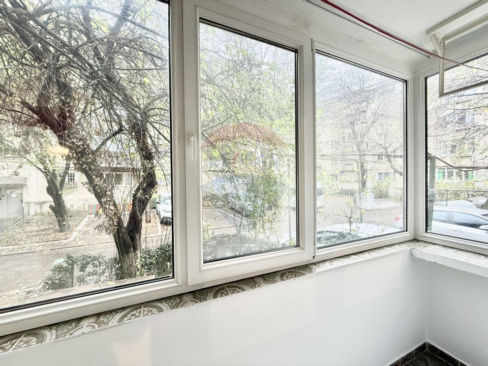 De vanzare | Apartament 3 camere, 2 bai, balcon | Apusului