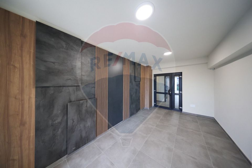 3 room Apartment for sale, Tractorul area