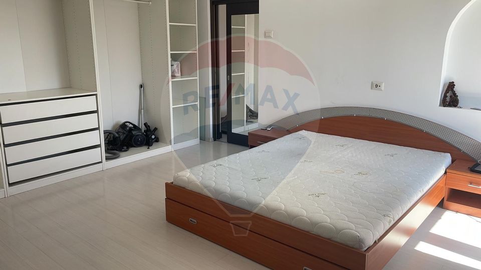 For rent 2 room apartment, Unirii Square, spacious, bright