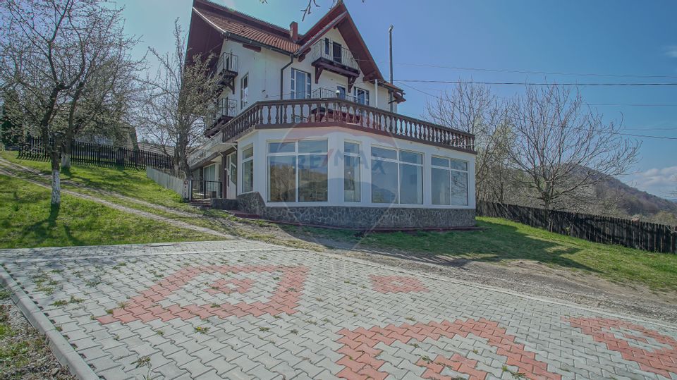 6 room House / Villa for sale