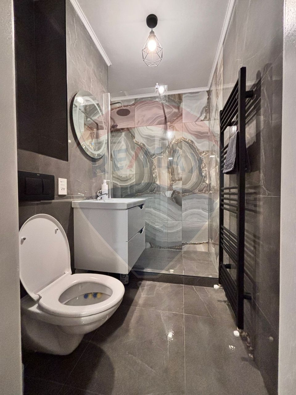 Apartament cu 1 camere de vânzare gata de inchiriat în zona DECEBAL