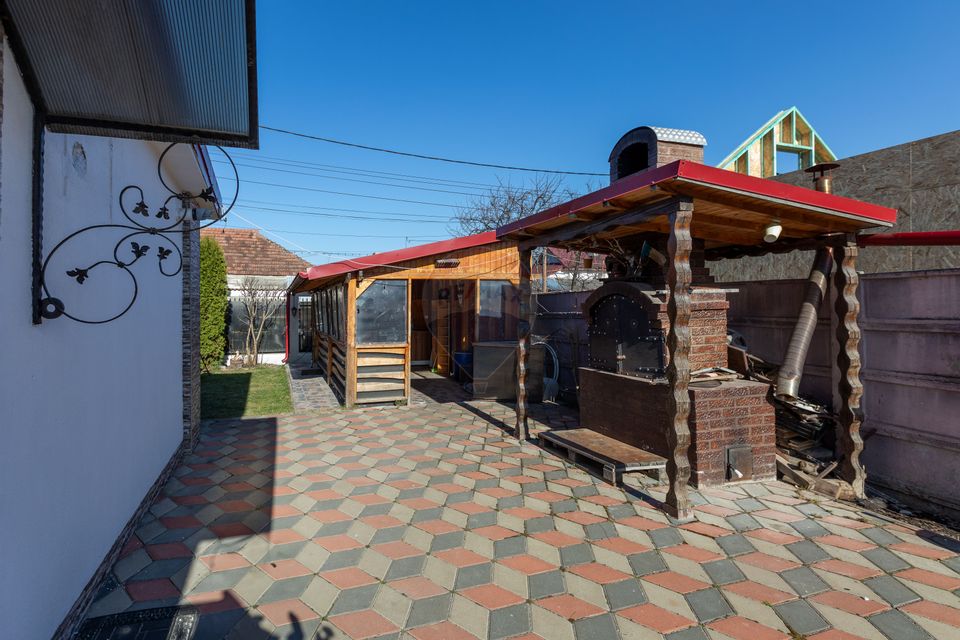 4 room House / Villa for sale, CFR area