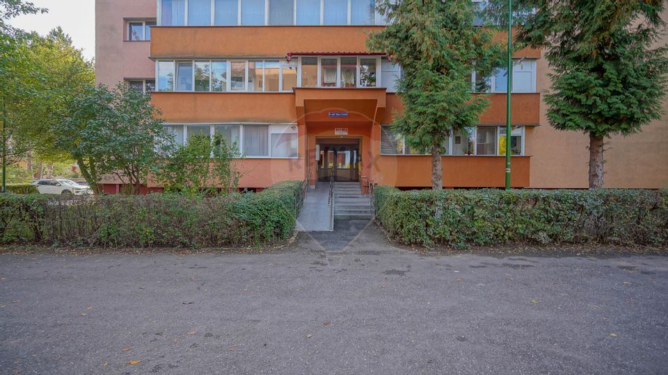 REZERVAT!  Apartament 4 camere|Racadau|Parcare|Boxa|Etj.Intermediar