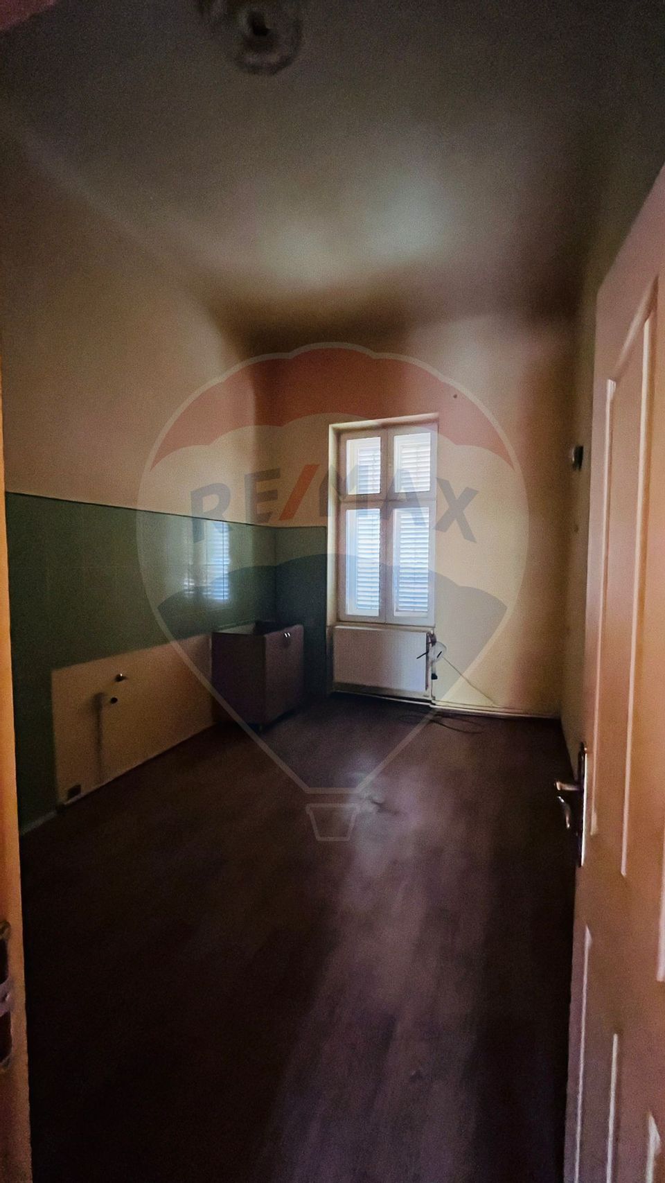 Casă / Vilă cu 3 camere de vânzare în zona Eminescu