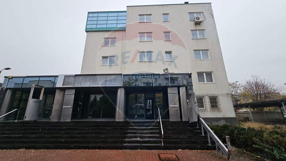 Hotel / Pensiune de vanzare în zona Barbu Vacarescu