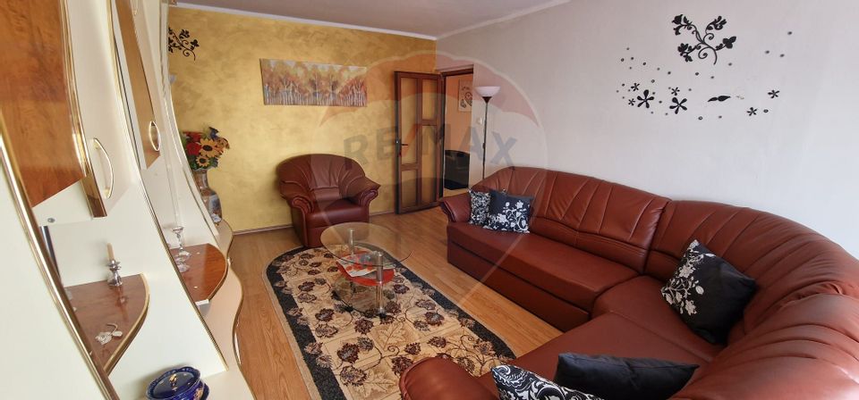 2 room Apartment for rent, Milcov area
