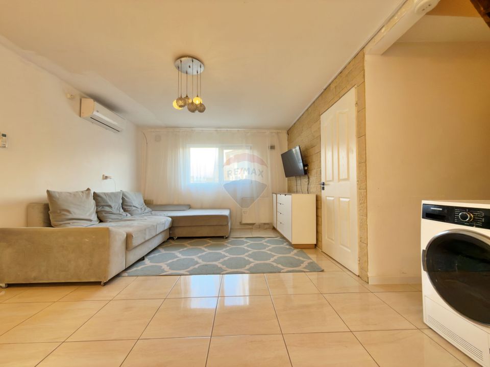 Casă cu 5 camere de vânzare în zona 3 Insule, Arad