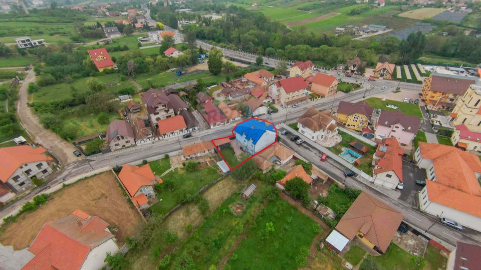 Pensiune cu 11 camere de vânzare, situată în Băile 1 Mai, Sânmartin