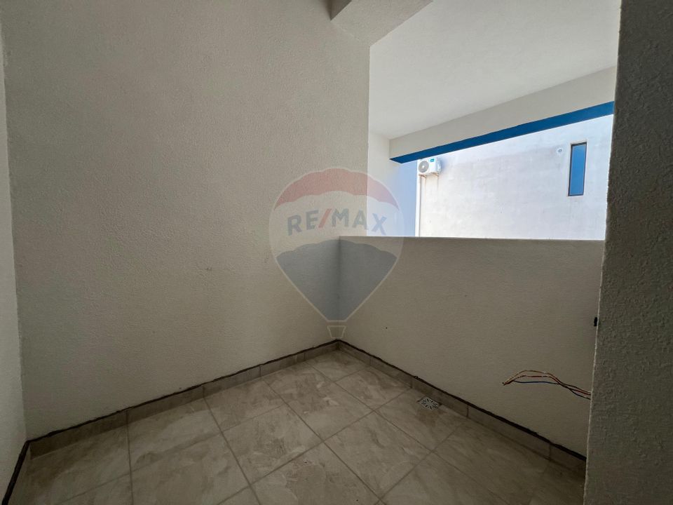 Apartament de vanzare cu 2 camere cu parcare inclusa Mamaia Constanta