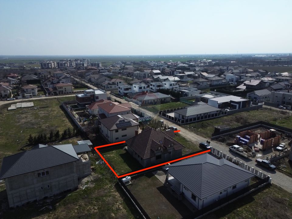 Casă / Vilă Caisului 90% gata