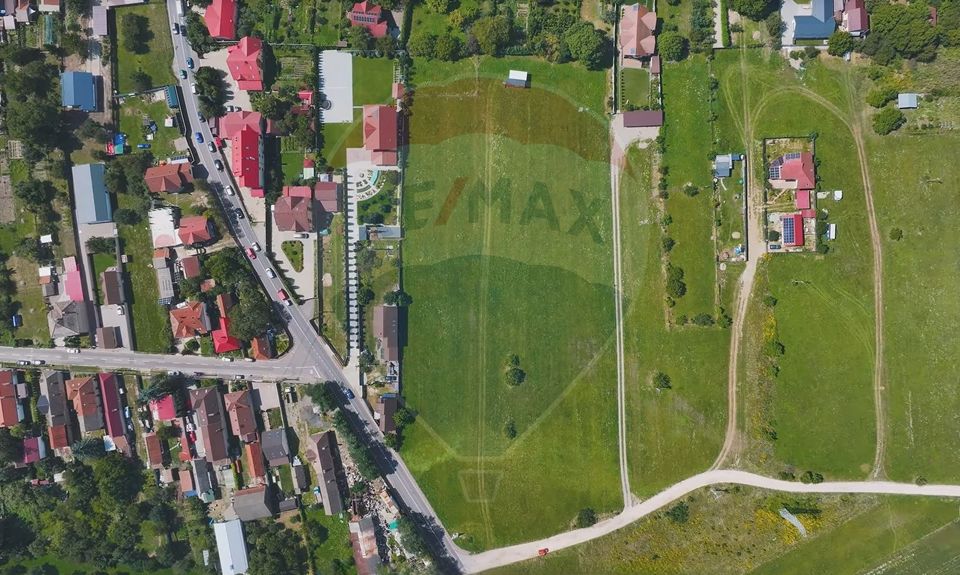 Lot de casa intrare Sacele -Strada Iernii, 588mp