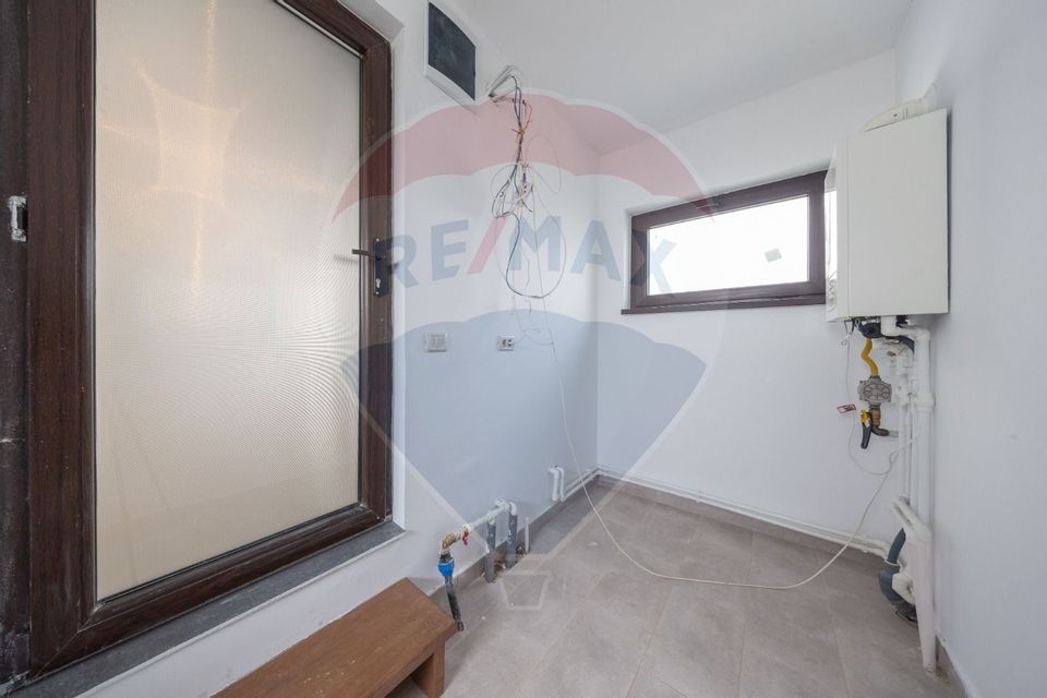 4 room House / Villa for sale