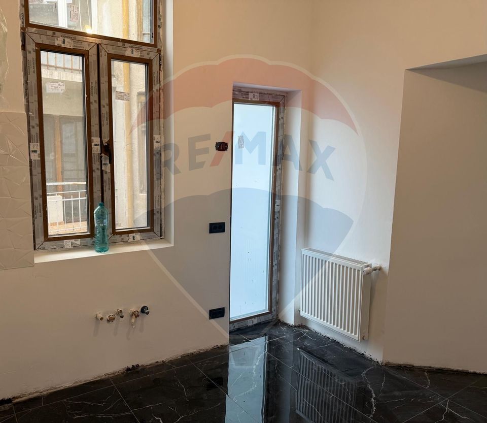 VANZARE Apartament cu 3 camere in zona Dacia