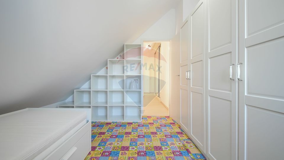 REZERVAT -  Apartament cu 3 camere, de vânzare, Râșnov - Comision 0%