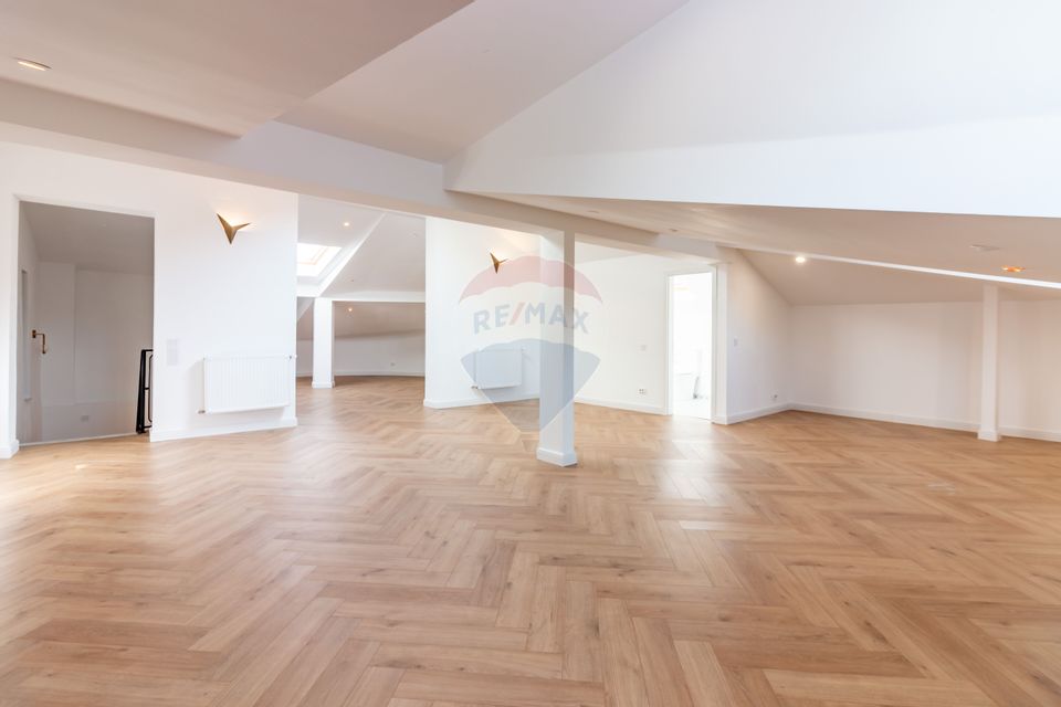 Casă individuala în Aviatiei, adiacent Bulevardul Aerogarii, 4xparcare