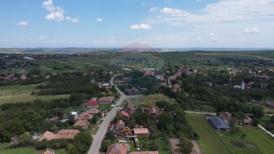Casa cu teren in Tureni de 2300 mp, la 20 km de Cluj-Napoca