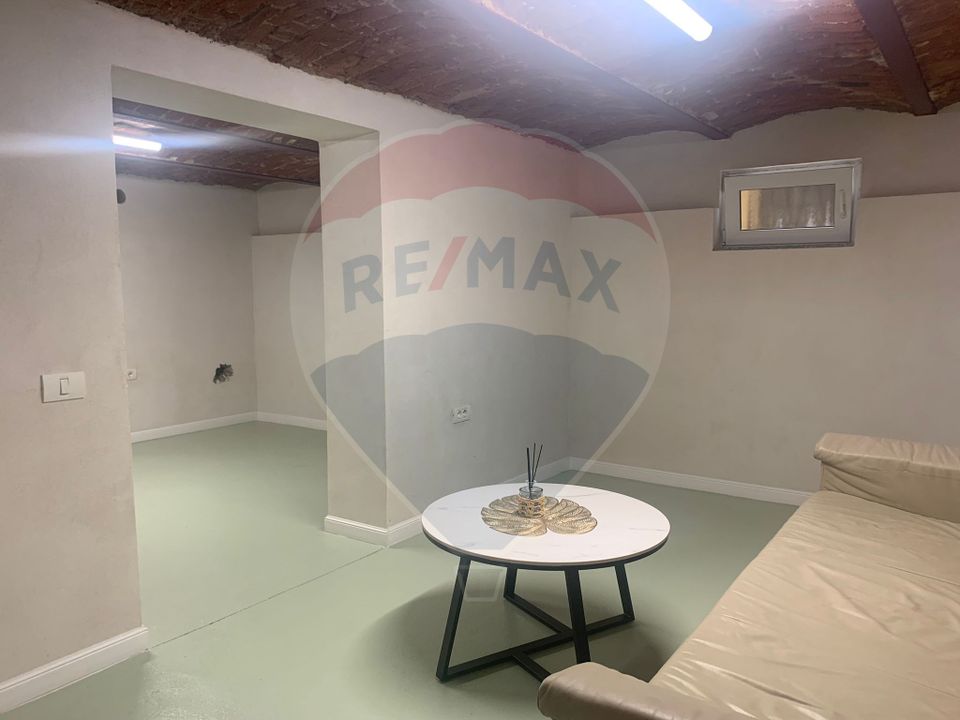 Spațiu comercial de închiriat 40 mp, în zona Decebal