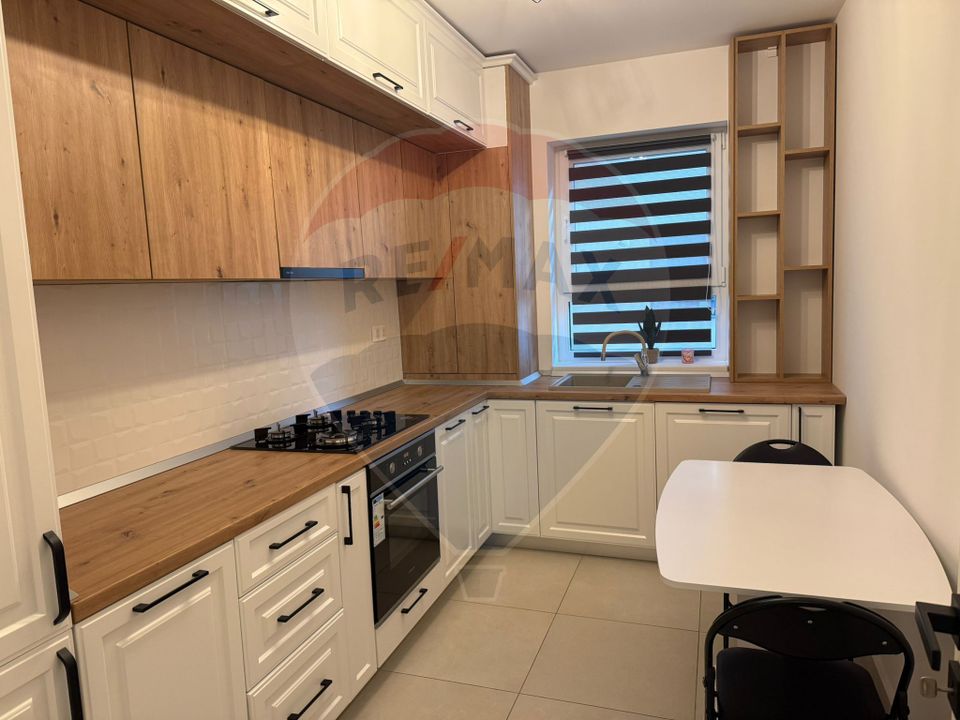 Apartament cu 3 camere, 2 bai și loc de parcare