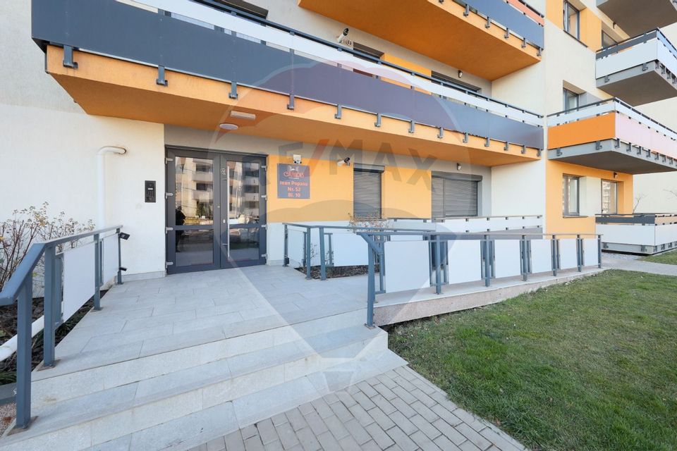 Apartament nou mobilat utilat  + parcare in Tractorul