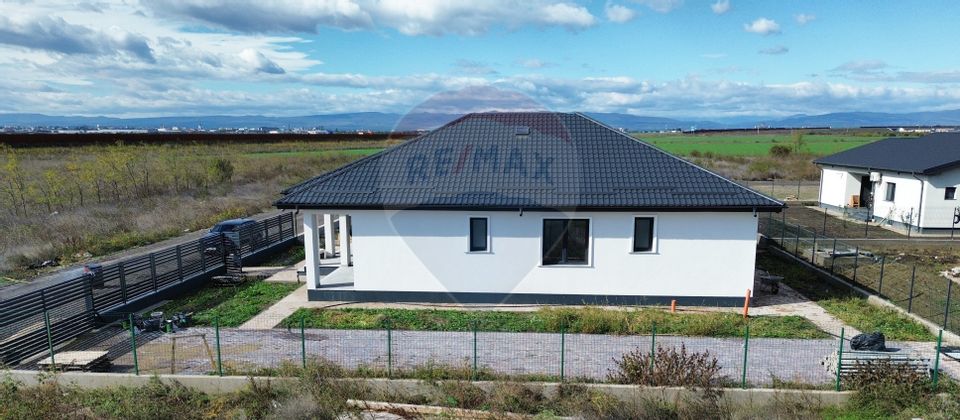 Casă cu 4 camere Greenfield Residance