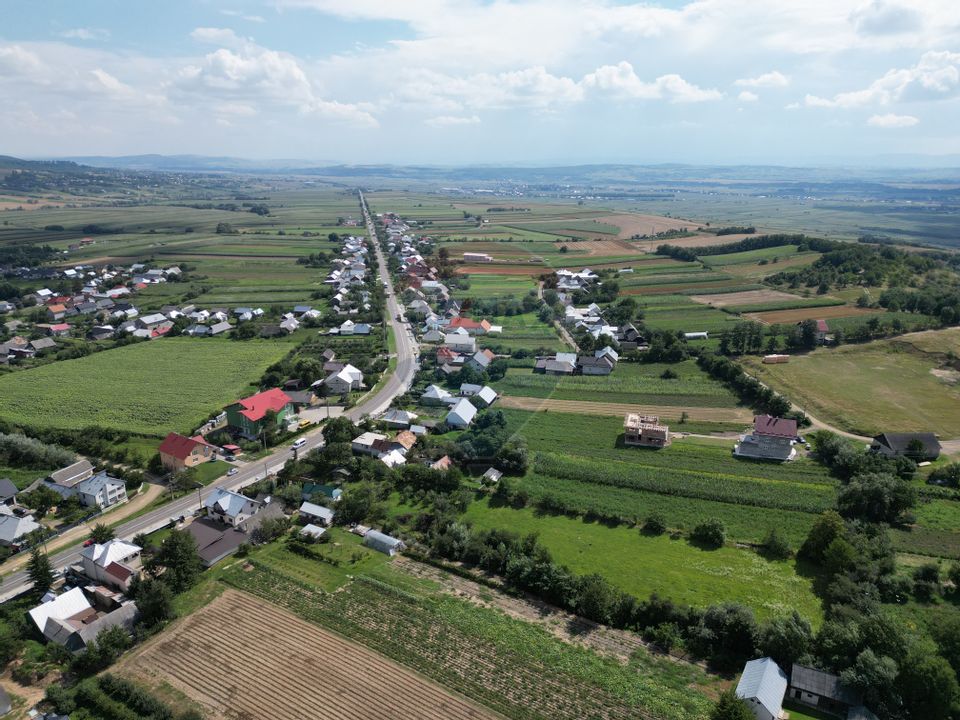 Land 4,900sqm Suceava / Drumul .