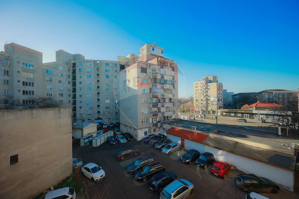 Apartament decomandat cu 2 camere de vânzare – Zona Dacia