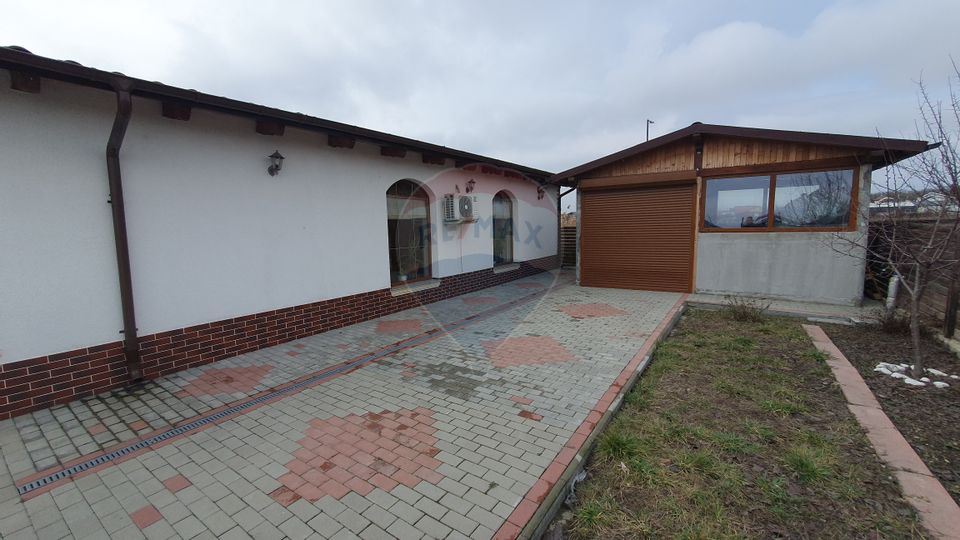 4 room House / Villa for sale