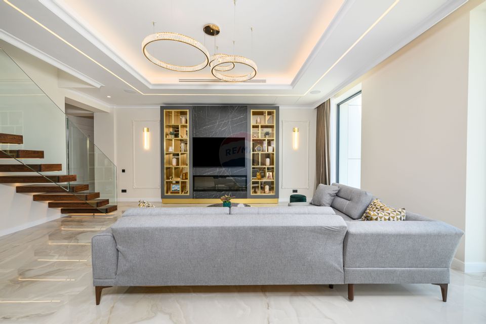 PENTHOUSE CU PISCINA, *VEDERE PANORAMICA LA MARE *FALEZA OLIMP