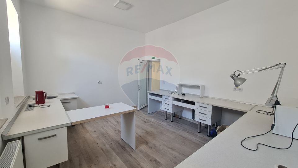 Apartament cu 2 camere decomandate de vânzare Central, Parc Eminescu