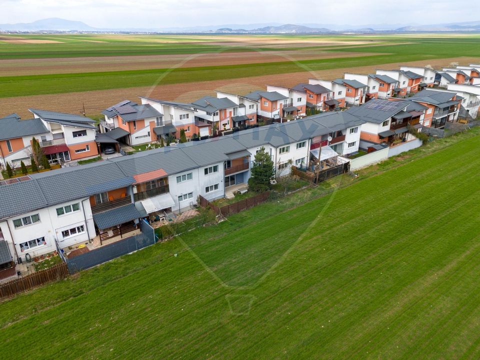 4 room House / Villa for sale